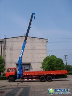 供應(yīng)湖南常德12噸隨車吊機 高效便捷的機械搬運解決方案